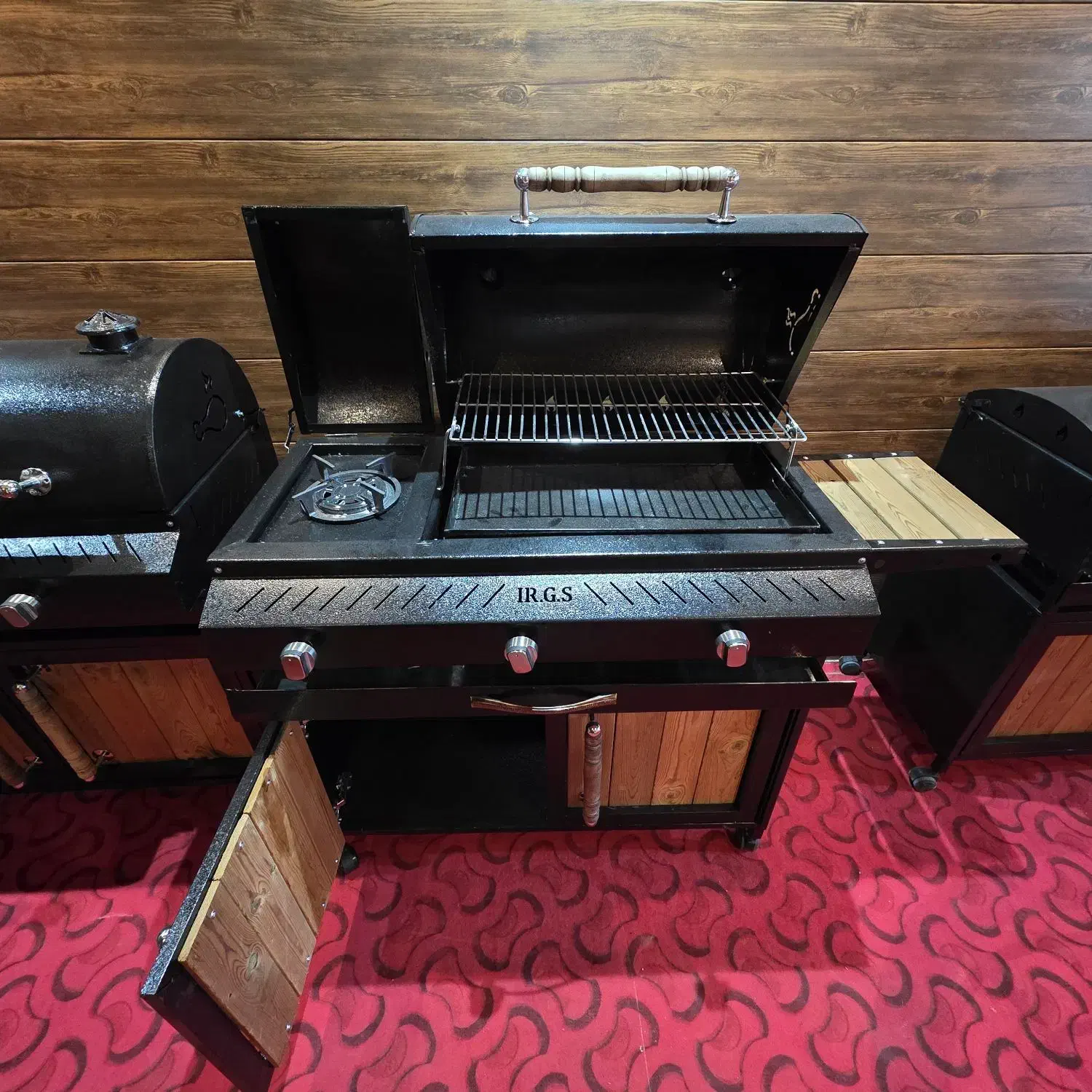 تولید باربیکیو گازی و ذغالی فلزی و استیل|اجاق گاز و لوازم برقی پخت‌وپز|خمینی‌شهر, |دیوار