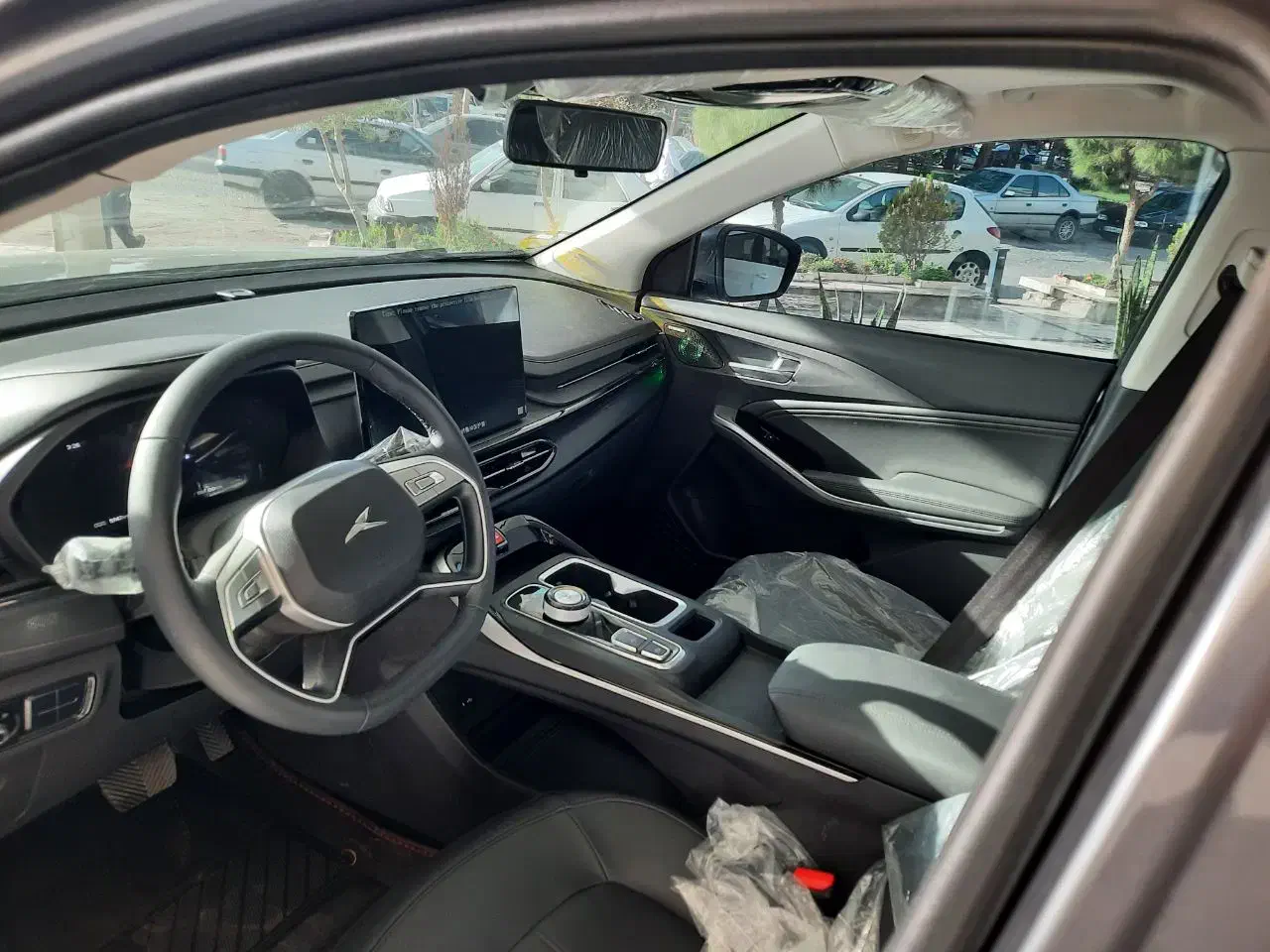 kmc x5|خودرو سواری و وانت|مشهد, آپارتمان های مرتفع|دیوار