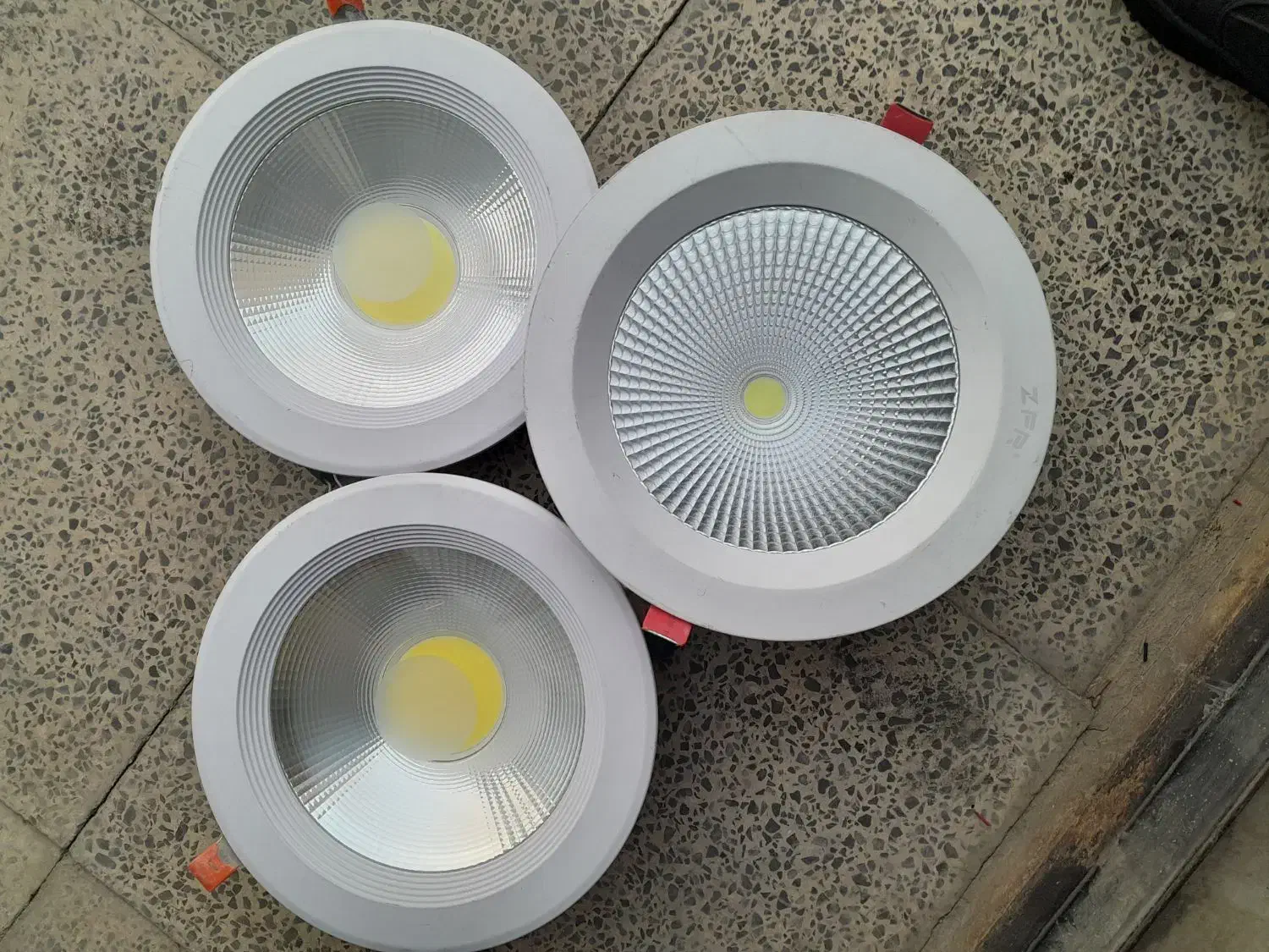 چراغ سقفی تو کار ۵۰ وات|لامپ و چراغ|اندیشه, شهرک صدف|دیوار