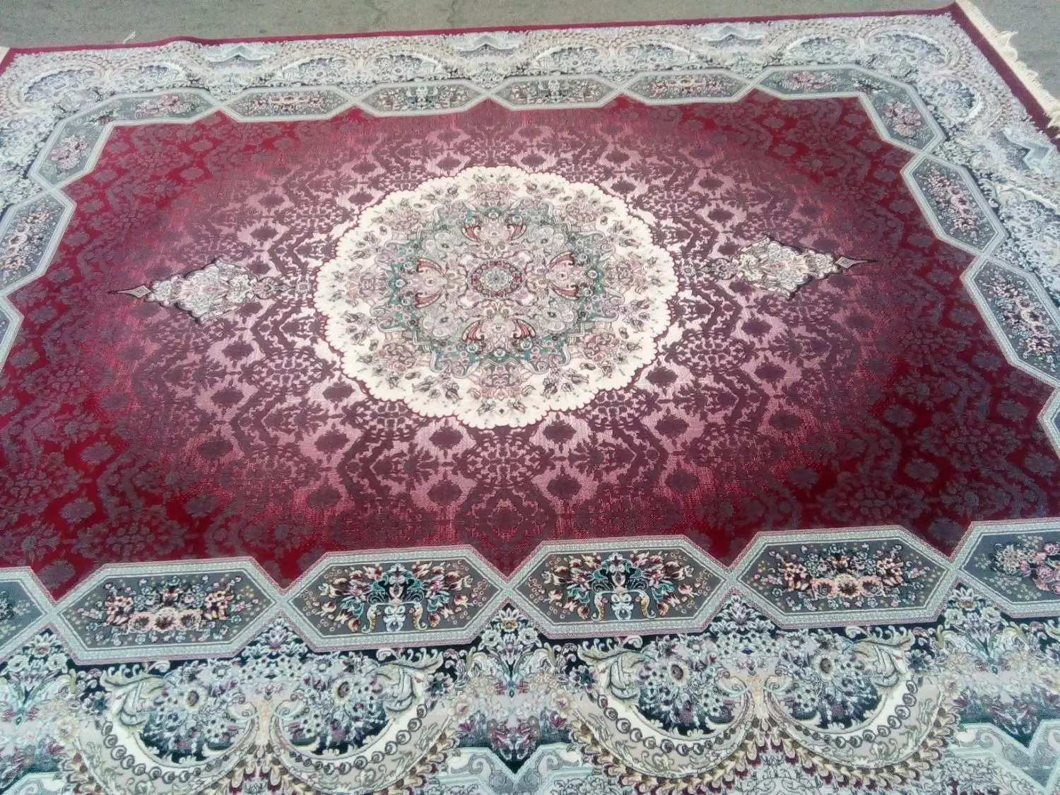 فرش۱۲متری نگین مشهددستبافت گونه|فرش|اصفهان, کوی امیریه|دیوار