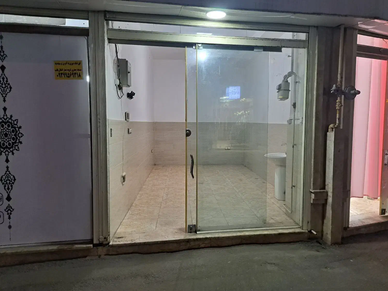 فروش ۲۰ متر مغازه بر کمربندی بهشتی|فروش مغازه و غرفه|صومعه‌سرا, |دیوار