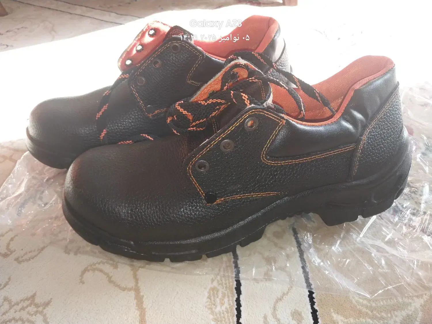 کفش ایمنی|کیف، کفش، کمربند|اهر, |دیوار