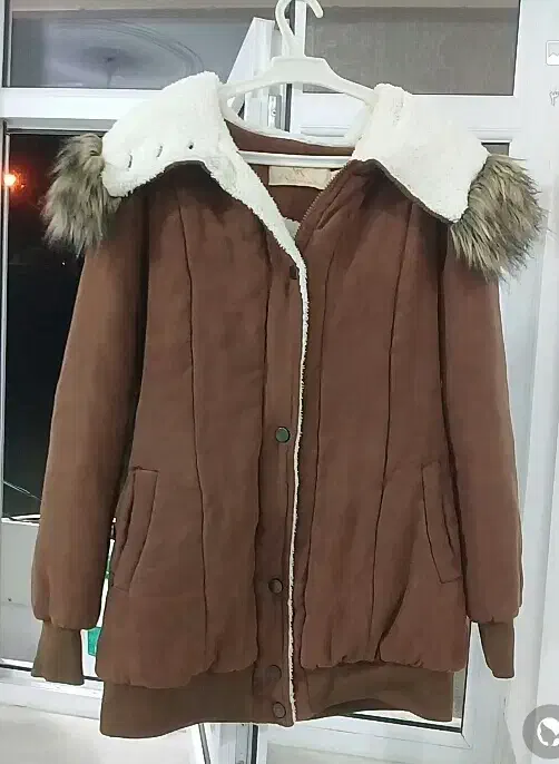 تعدادی کاپشن|کیف، کفش، کمربند|نهاوند, |دیوار