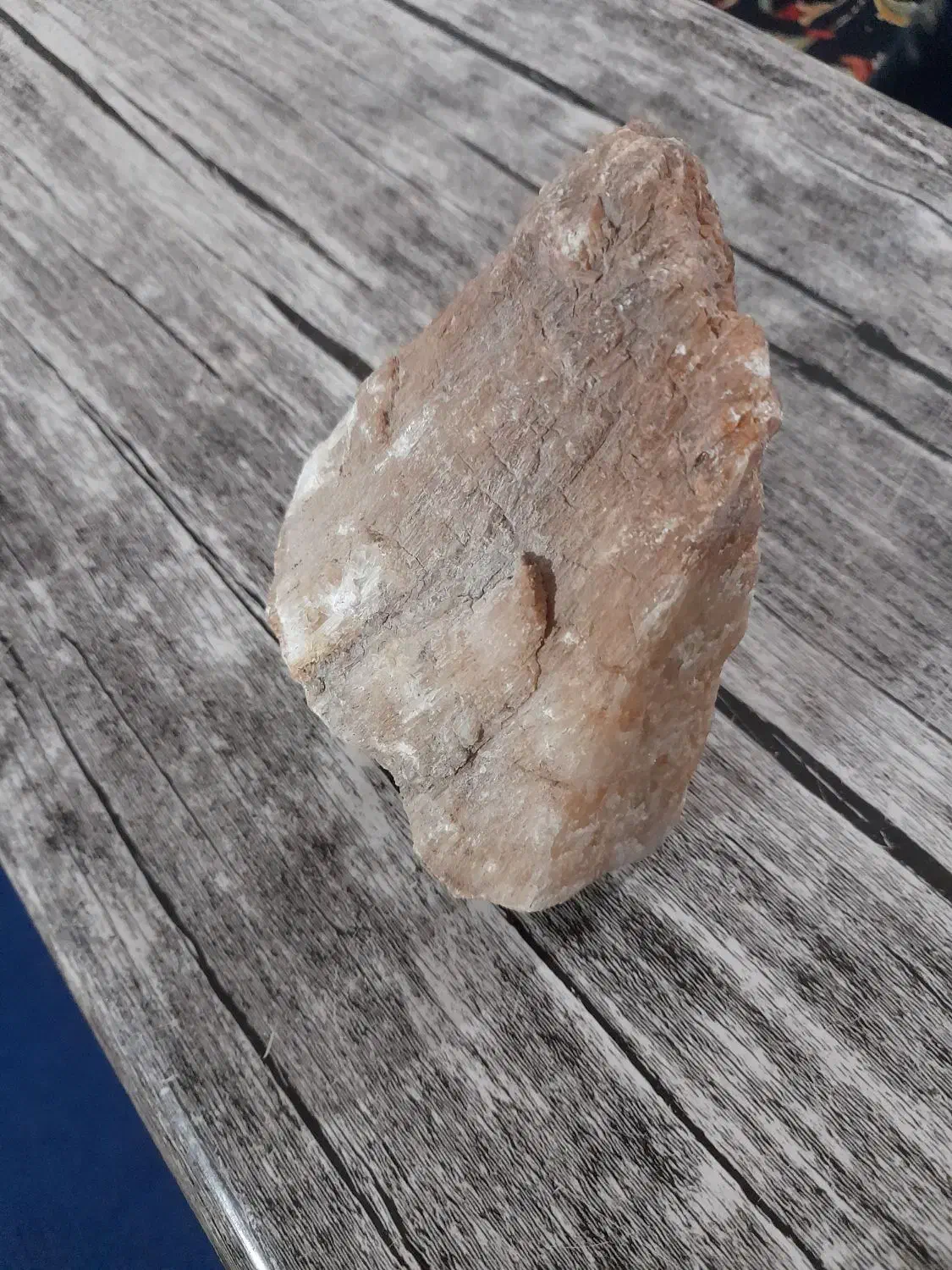 گوهر سنگ|جواهرات|الیگودرز, |دیوار