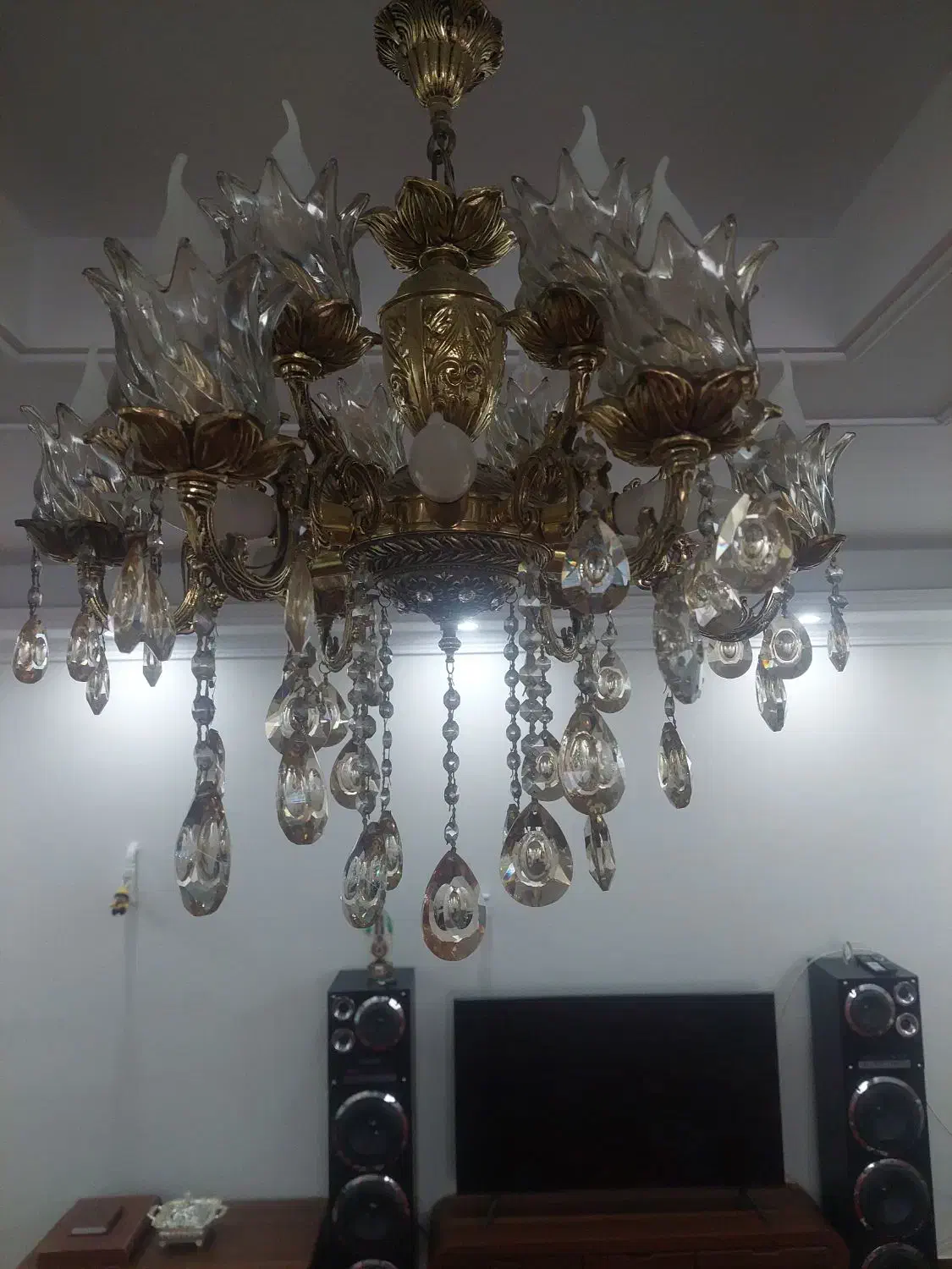 لوستر برنجی تمیز و در حدنو|لوستر و چراغ آویز|تهران, شهید رجایی|دیوار