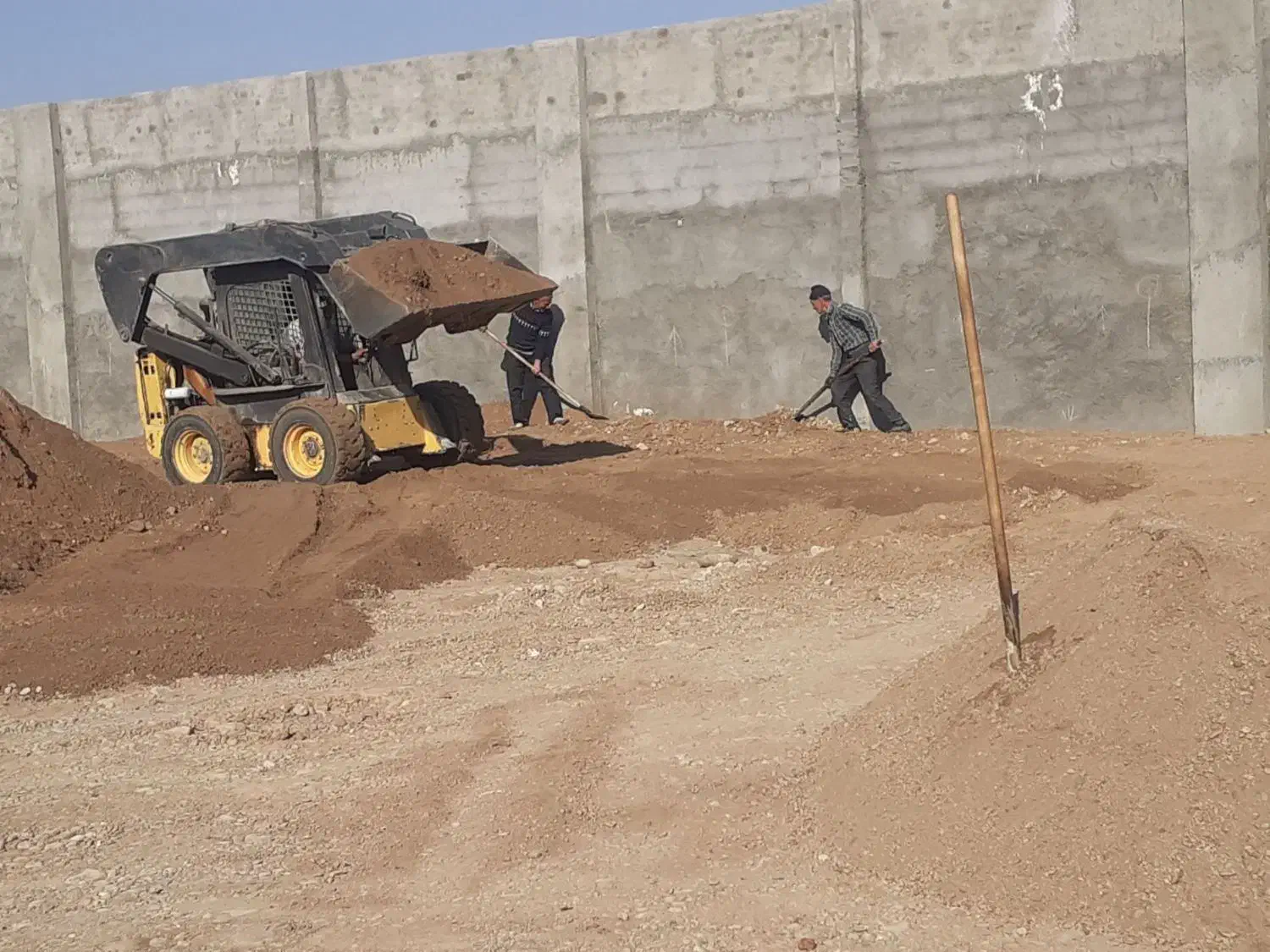 اسفالت وجدول و زیر سازی و ایزوگام|خدمات پیشه و مهارت|ملکآباد, |دیوار