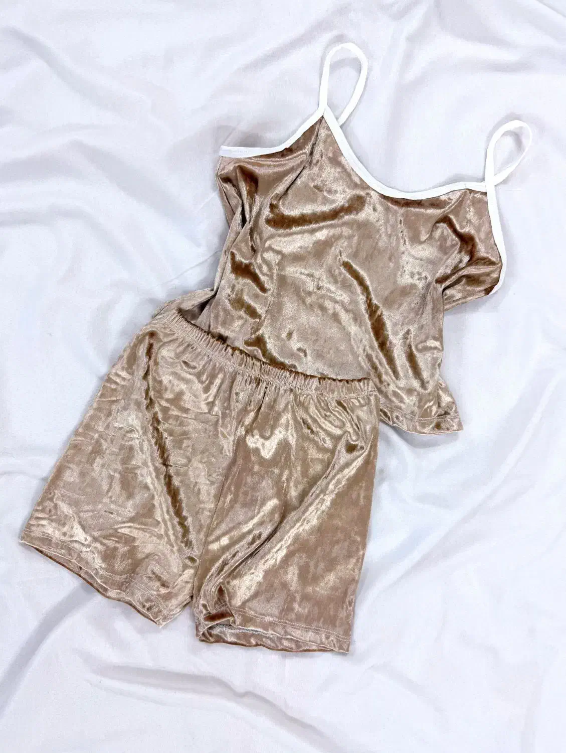 ست تاپ کراپ و شورتک مخمل|لباس|قم, شهرک قدس|دیوار