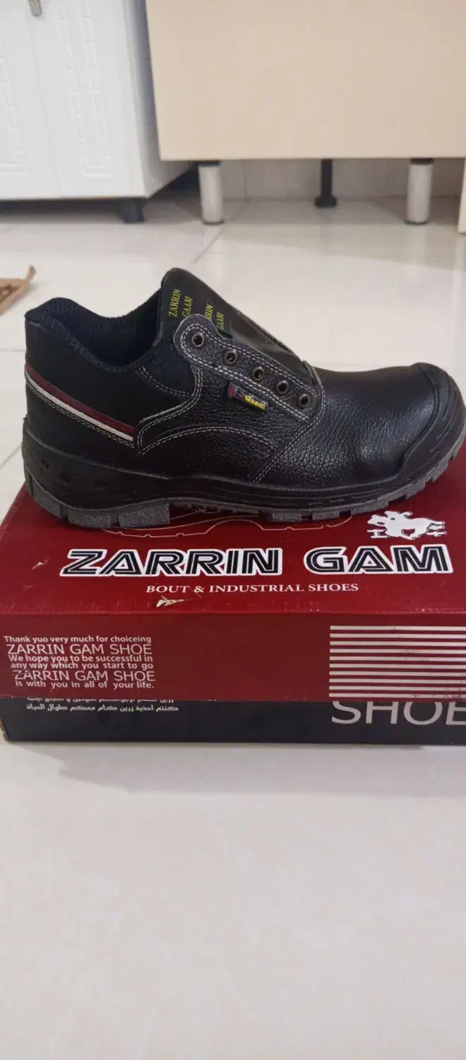 کفش ایمنی زرین گام|کیف، کفش، کمربند|پیشوا, |دیوار