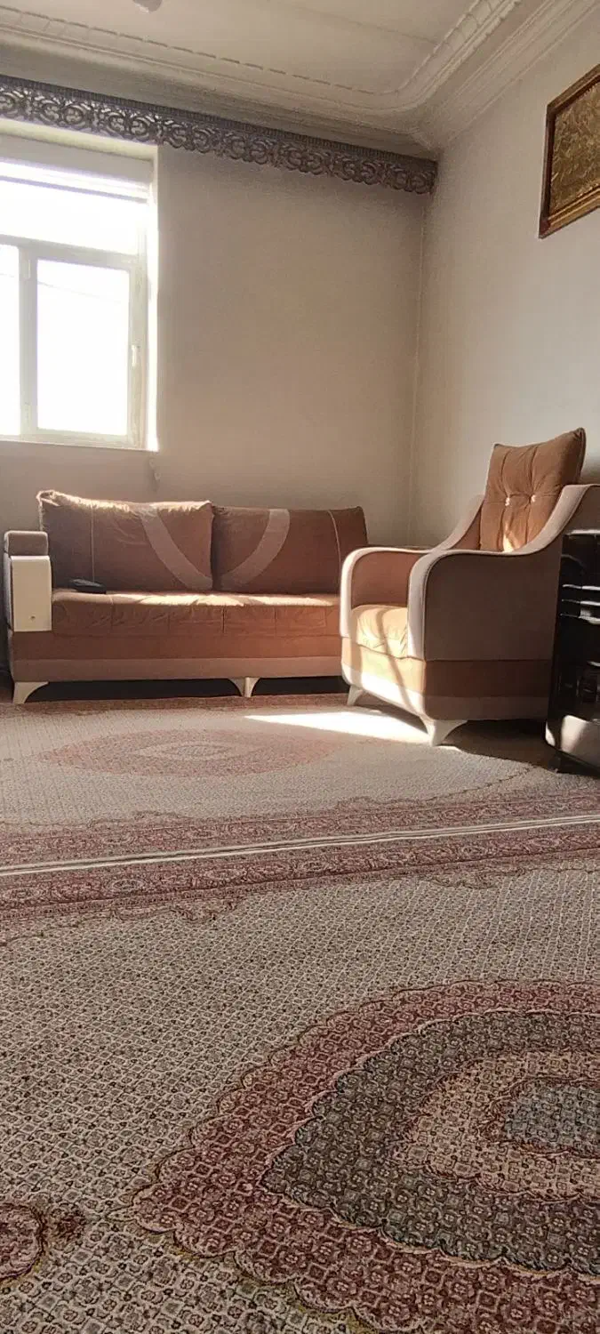 فروش مبل راحتی خیلی بادوام و محکم|مبلمان خانگی و میز عسلی|ماکو, |دیوار