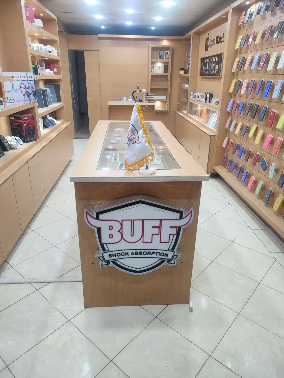 دکور مغازه موبایل با لوازم اداری|فروشگاه و مغازه|تهران, هلال احمر|دیوار