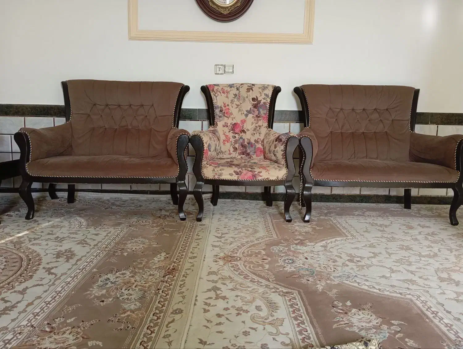 مبل|مبلمان خانگی و میز عسلی|نهاوند, |دیوار