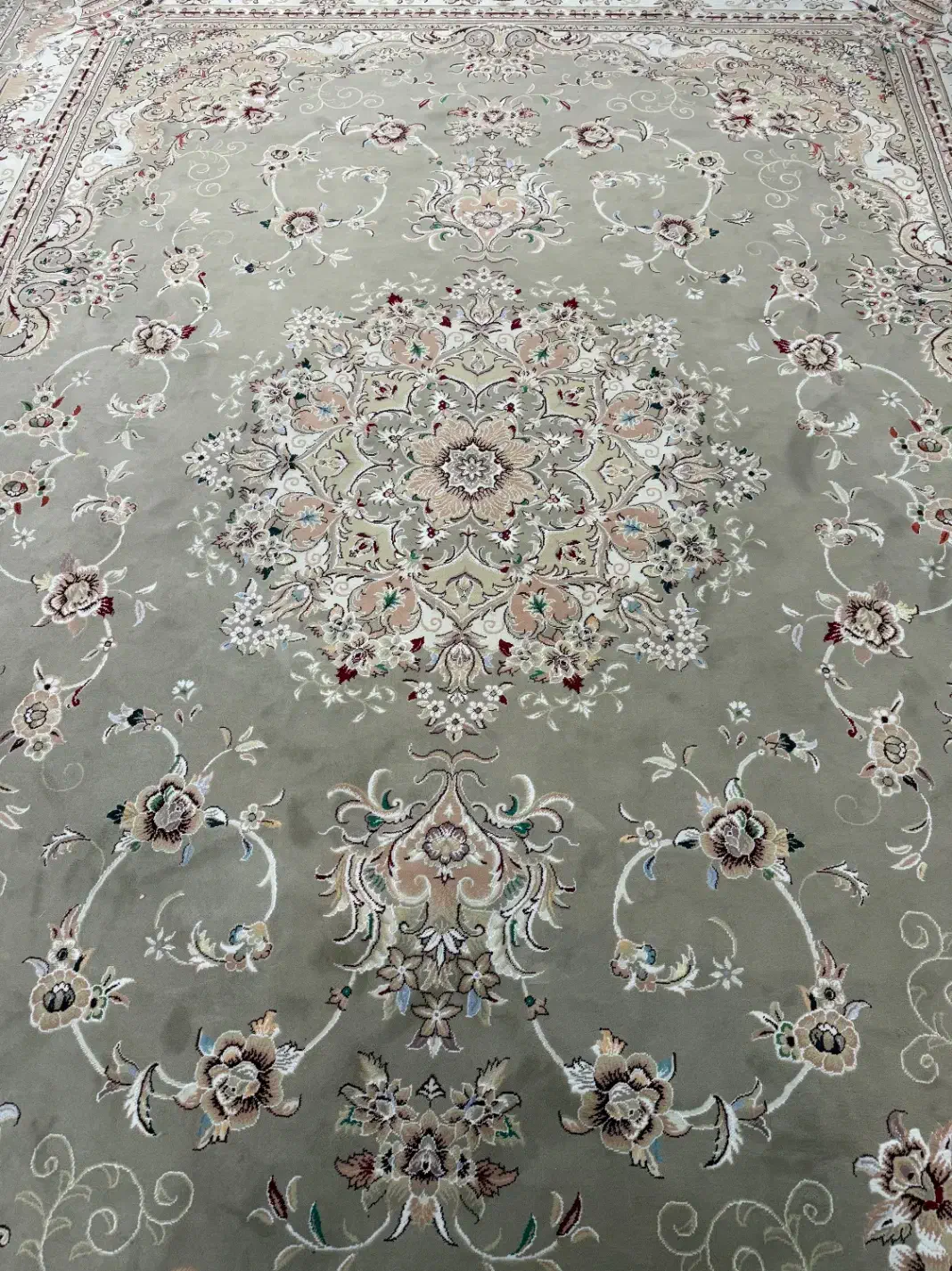 فرش ۱۲ متری|فرش|قدس, شهر‌قدس|دیوار