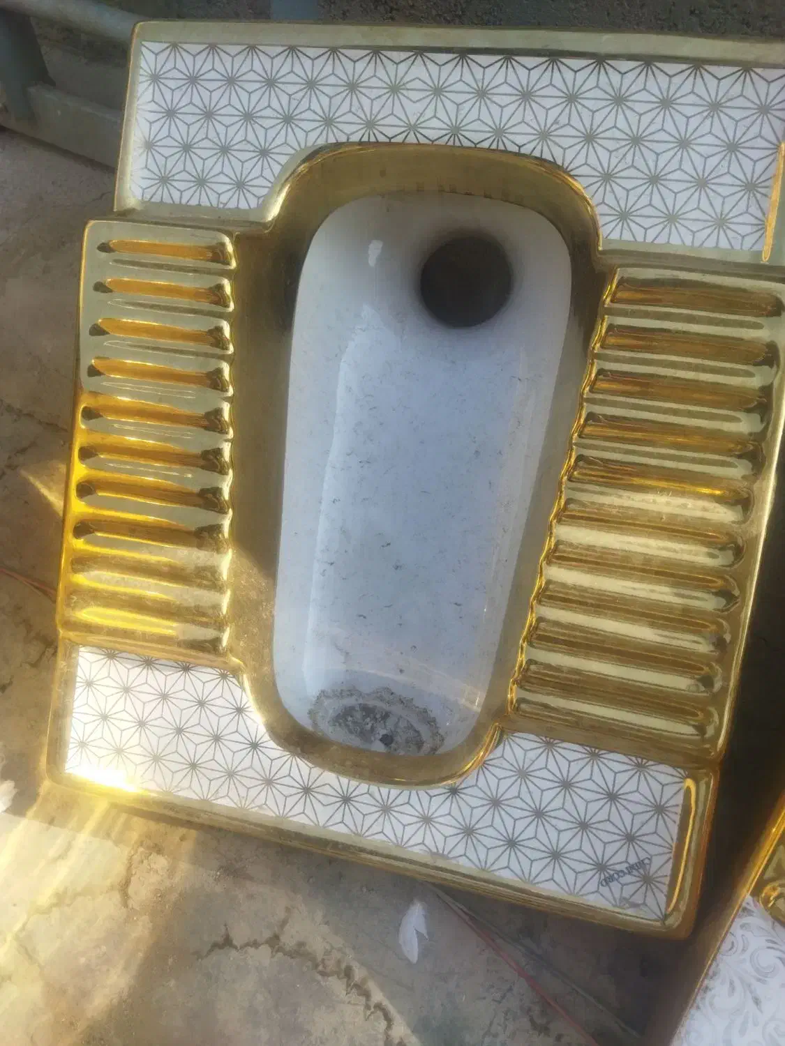 سنگ توالت نو و روشویی نو|لوازم سرویس بهداشتی|شهریار, شهرک نماز (دینار آباد)|دیوار