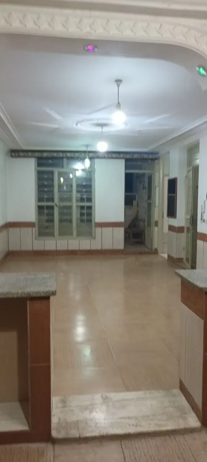 رهن و اجاره دو خواب|اجارهٔ خانه و ویلا|شیراز, شهرک کوشکک|دیوار