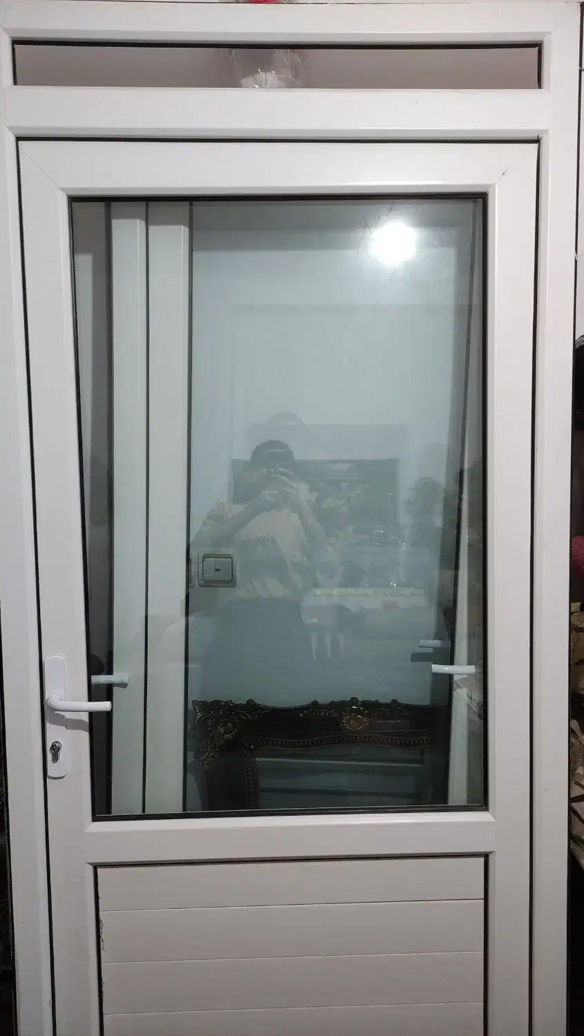 2 عدد در پی وی سی|مصالح و تجهیزات ساختمان|لالجین, |دیوار