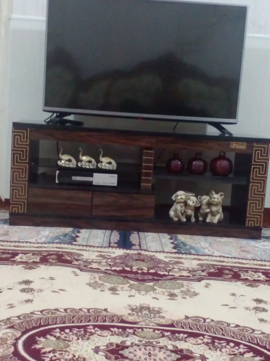 میز تلوزیون.۱۲۰۰۰۰۰۰|میز تلویزیون|سلماس, |دیوار