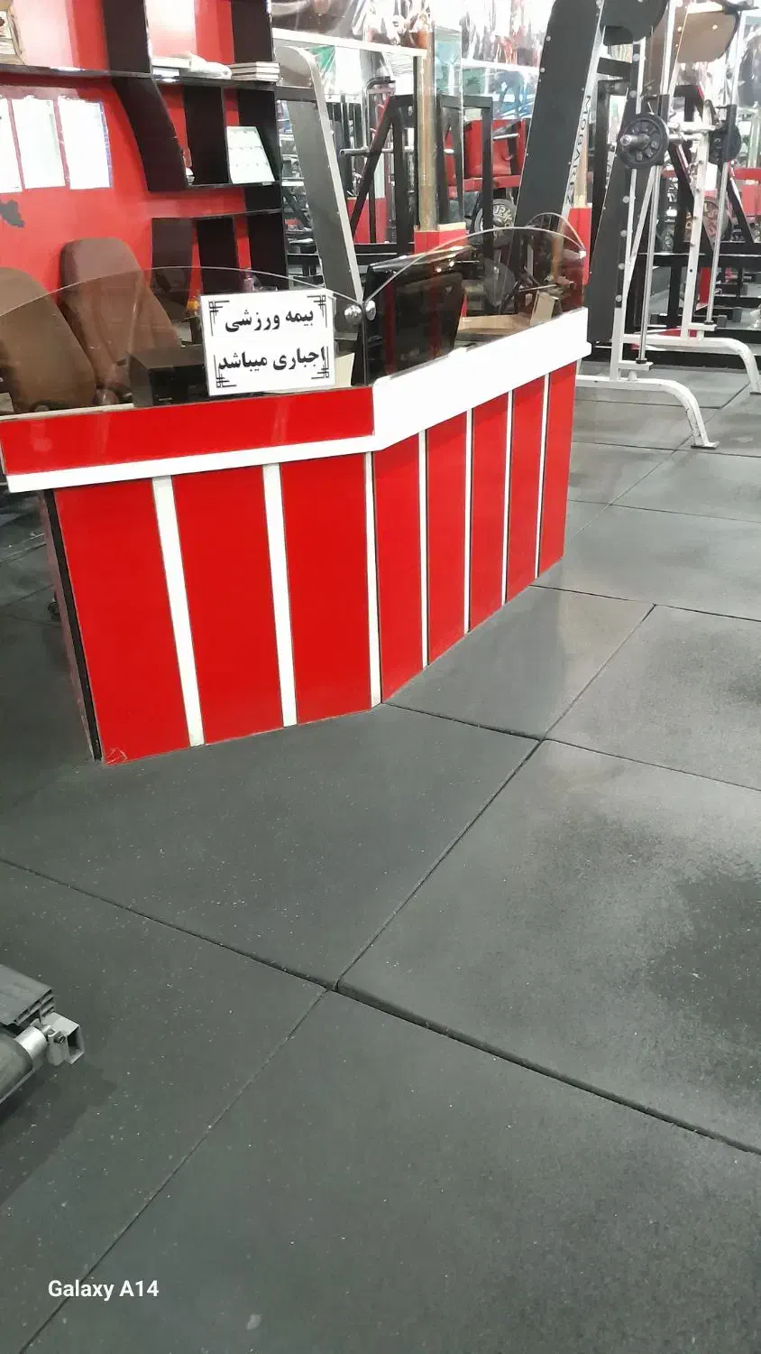 میز منشی|میز تحریر و کامپیوتر|نجف‌آباد, امام خمینی|دیوار