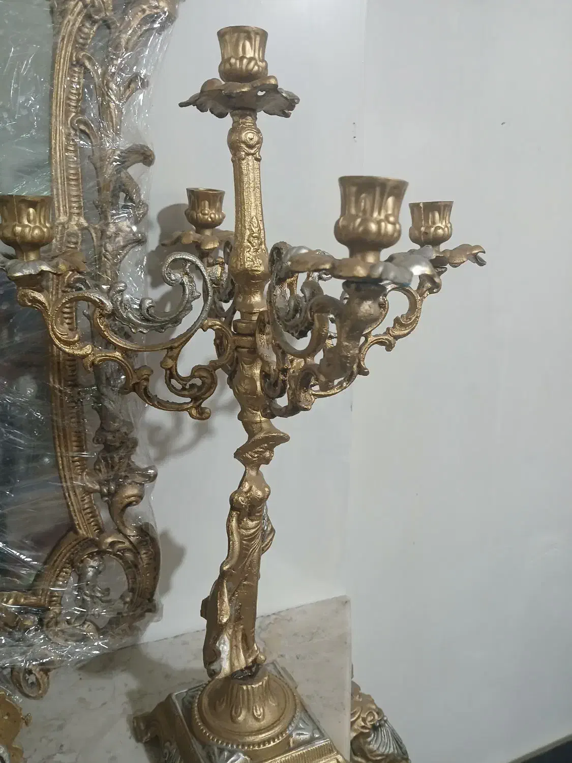 آینه و شمعدان سلطنتی|بوفه، ویترین، کنسول|کاشان, مفتح|دیوار