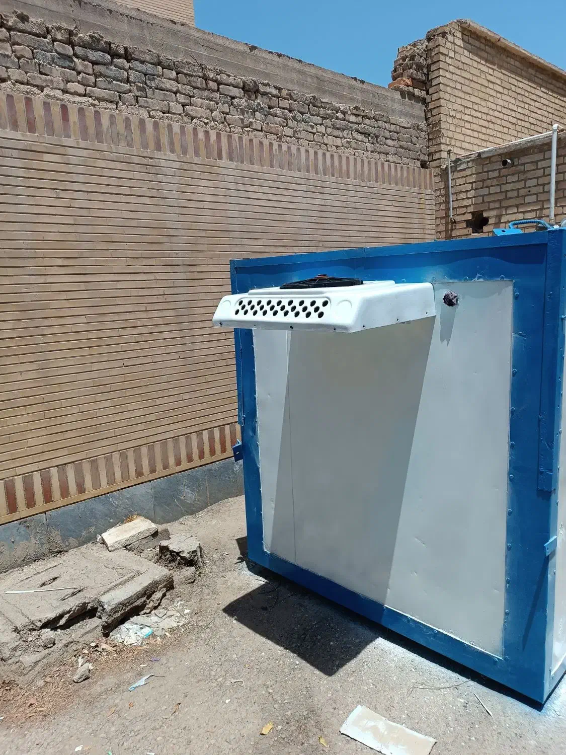 یک عددیخچال نیسان با موتور سردخانه زیر صفر یی|قطعات یدکی و لوازم جانبی|هندیجان, |دیوار