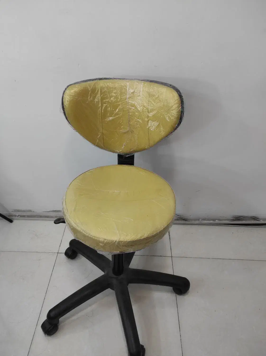 فروش لوازم آرایشگاهی|آرایشگاه و سالنهای زیبایی|رشت, دیلمان|دیوار