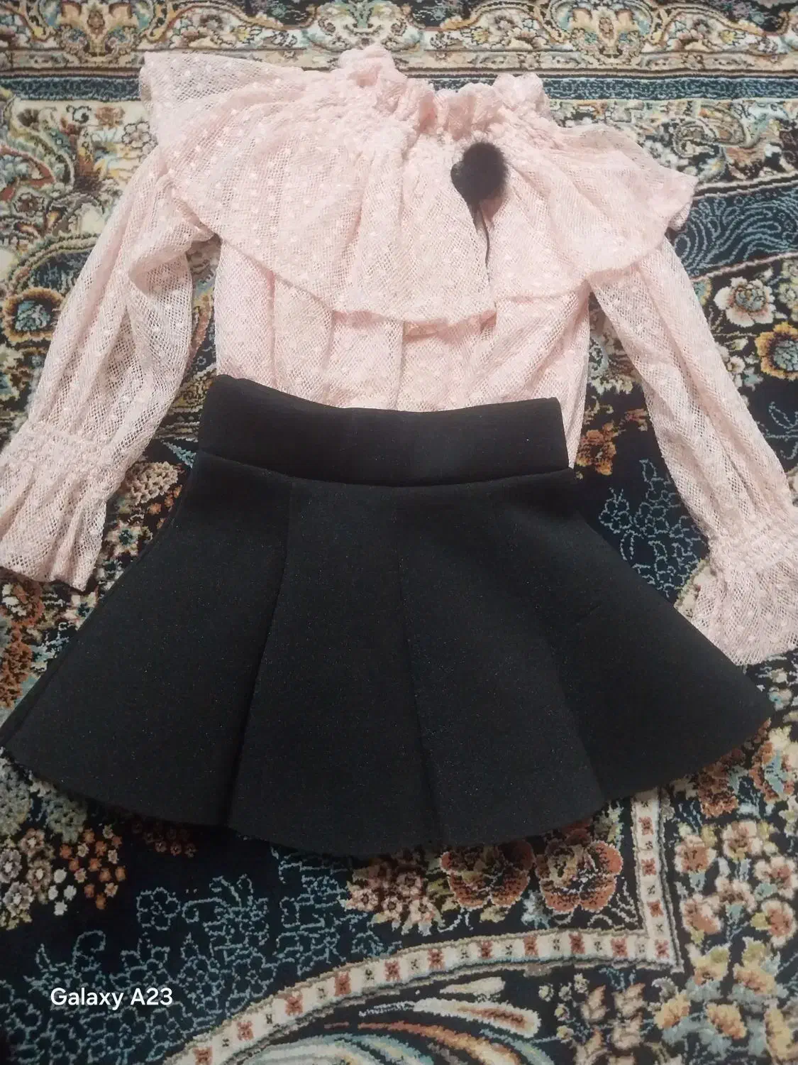 تعدادی لباس دخترانه وپسرانه|کفش و لباس بچه|قم, شهرک فاطمیه|دیوار