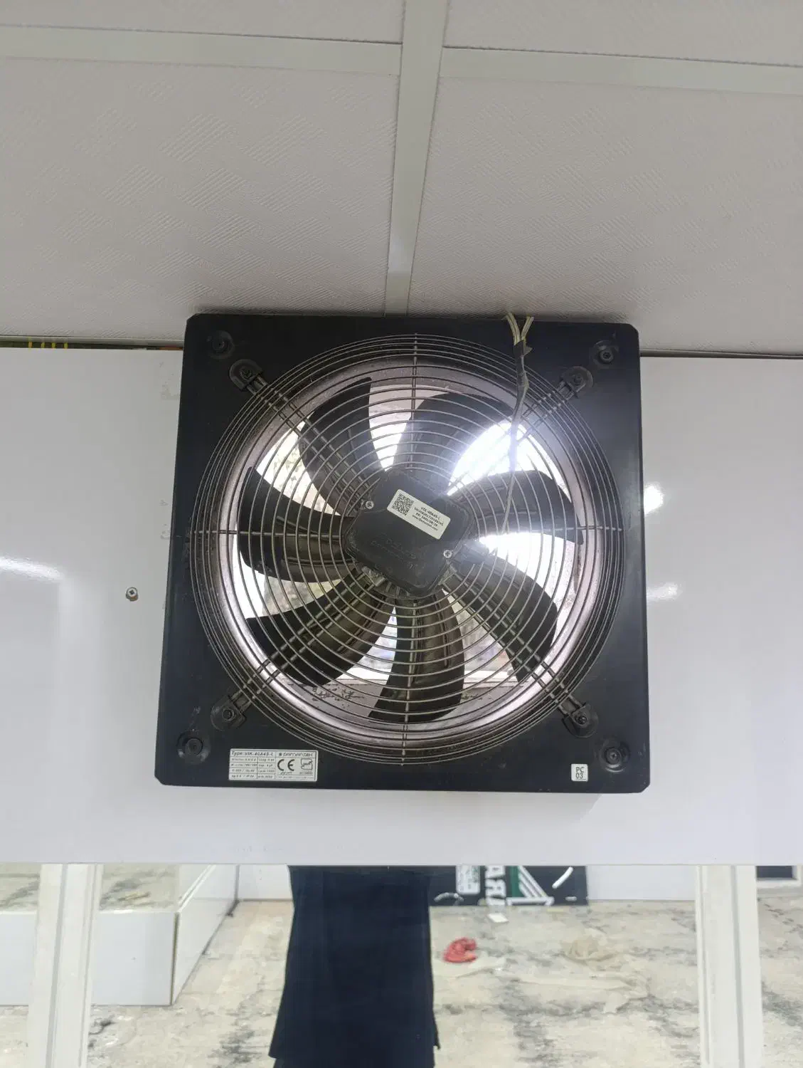 هواکش|پنکه و تصفیه‌کنندهٔ هوا|همدان, |دیوار