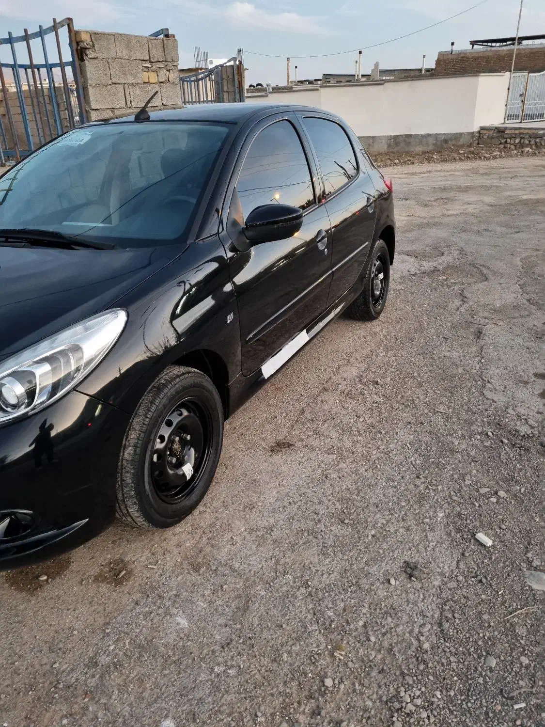 ۲۰۷ مشکی مدل ۱۴۰۲ tu5|خودرو سواری و وانت|ایلام, |دیوار