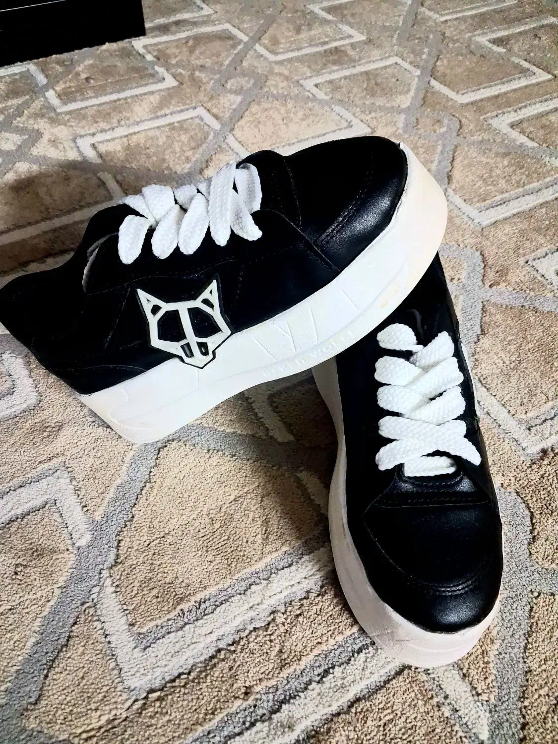 کتونی لژدار|کیف، کفش، کمربند|الوند, |دیوار