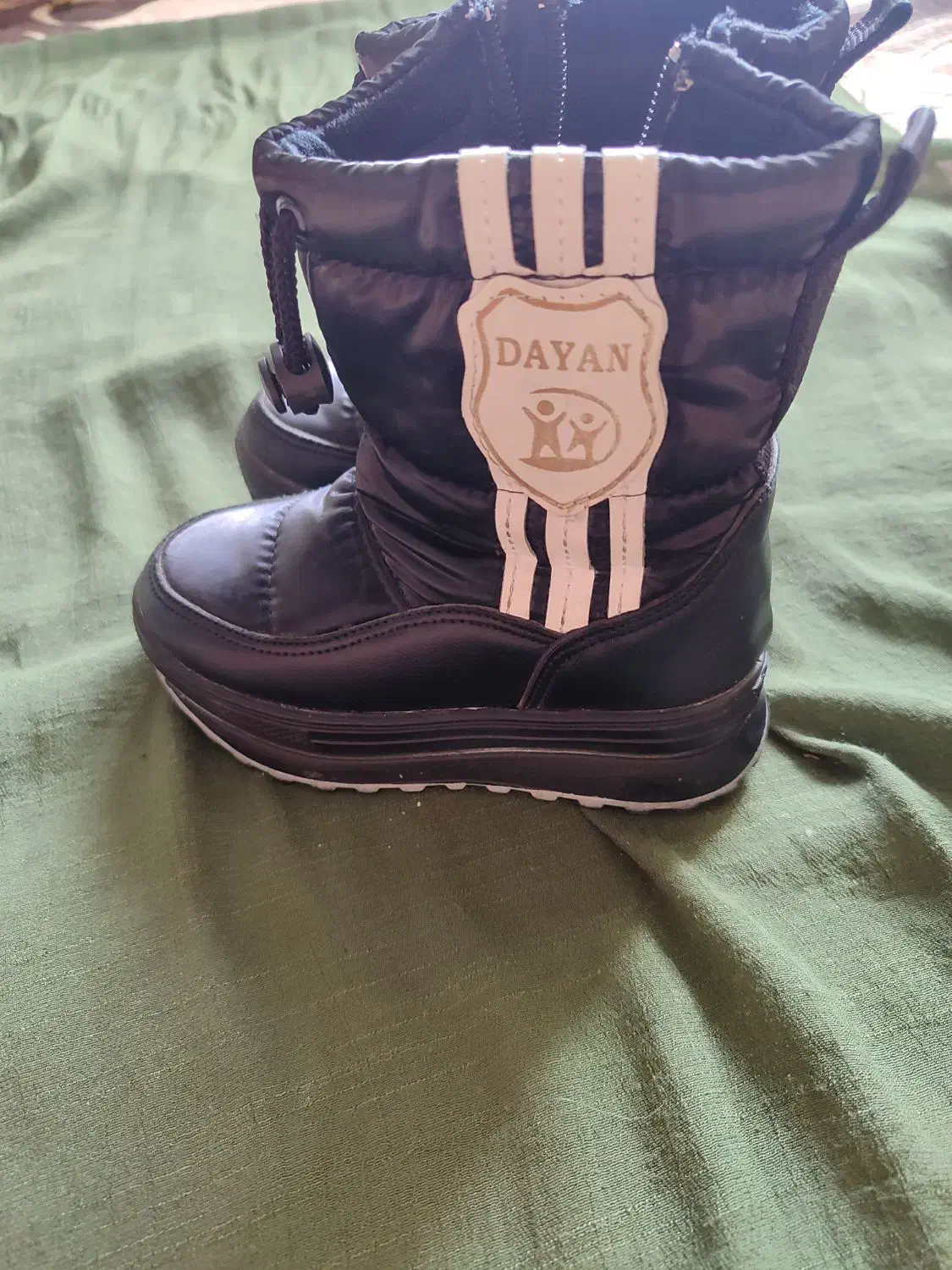 بوت کاپشنی کودک|کفش و لباس بچه|رشت, کوی مهر|دیوار