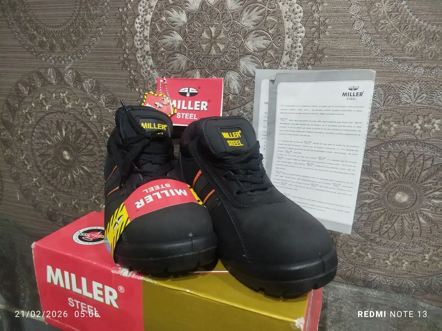 کفش ایمنی|کیف، کفش، کمربند|بندر امام خمینی, |دیوار