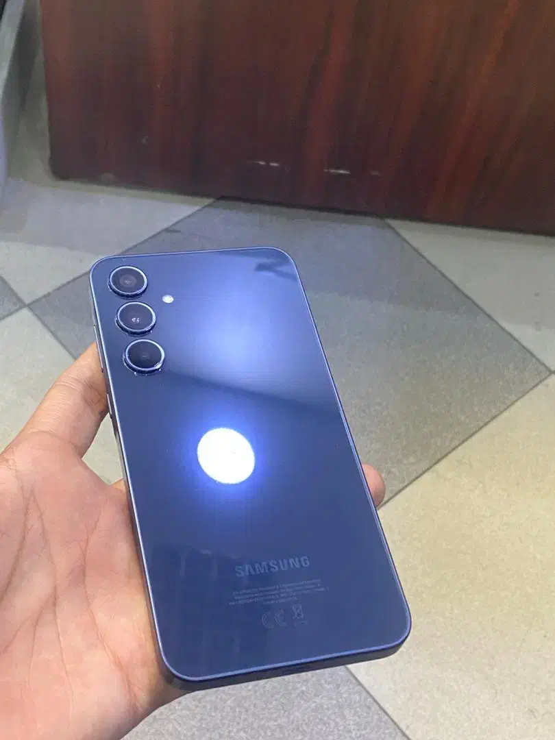 A35 ۸ ۱۲۸ تمیز|موبایل|تهران, فردوس|دیوار