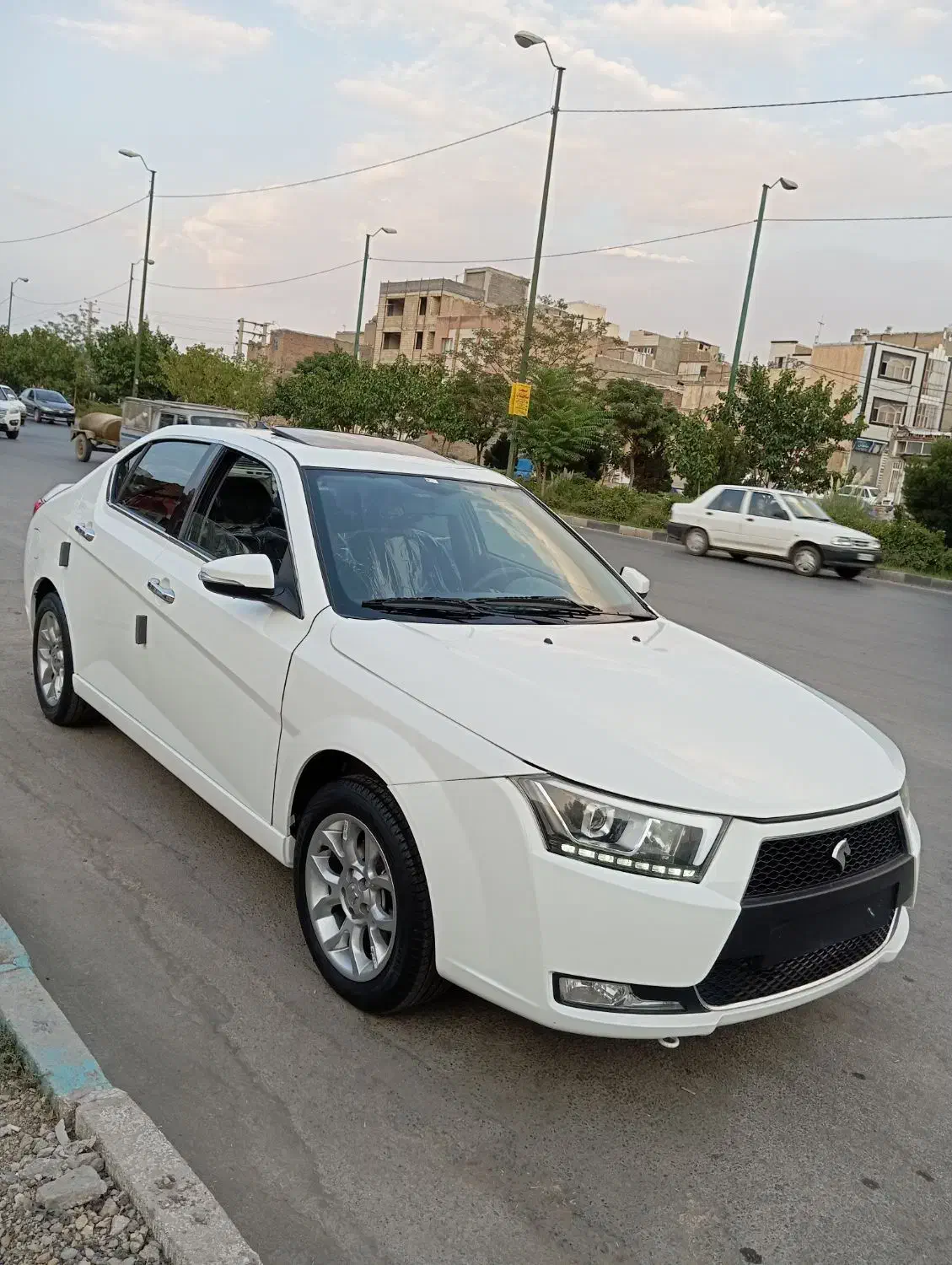 دنا پلاس توربو شارژ اتوماتیک مدل 1401|خودرو سواری و وانت|همدان, |دیوار