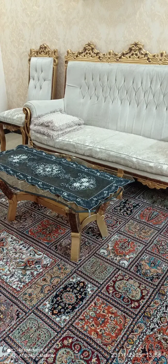 مبل هفت نفره با دو میزبان|مبلمان خانگی و میز عسلی|تهران, مهرآباد|دیوار