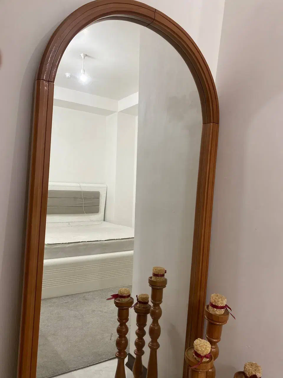 کنسول چوبی دو کشوعه به همراه اینه و شمع دان|بوفه، ویترین، کنسول|قم, پردیسان|دیوار