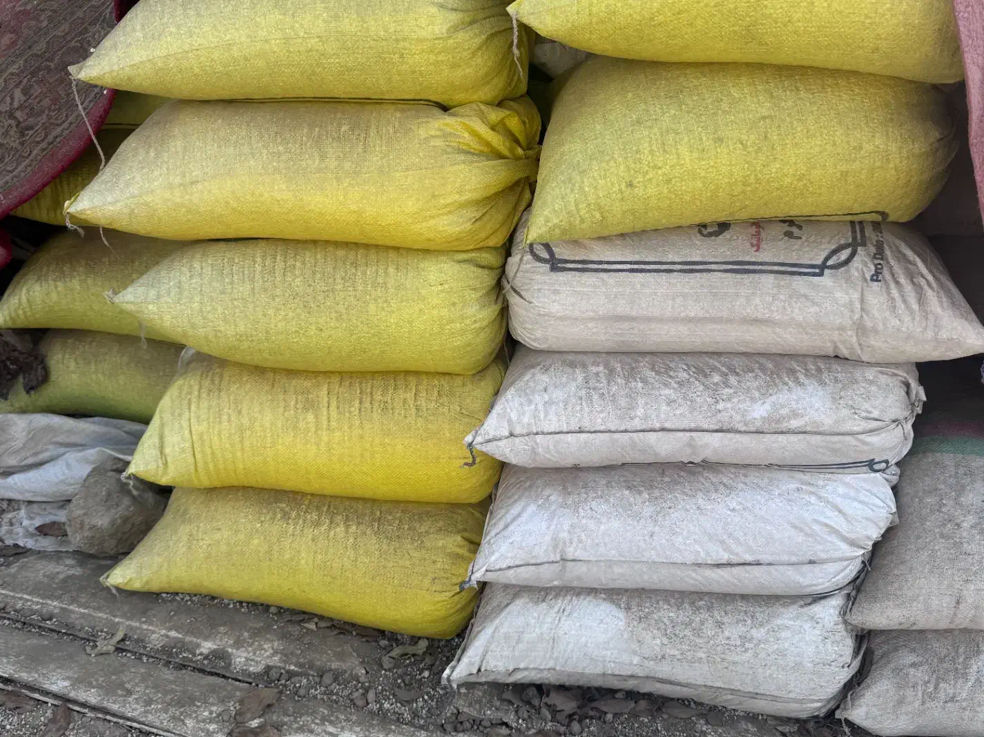 کود دامی پوسیده خاک برگ خاک باغچه پوشال پرلیت پوکه|خدمات باغبانی و درختکاری|تهران, هروی|دیوار