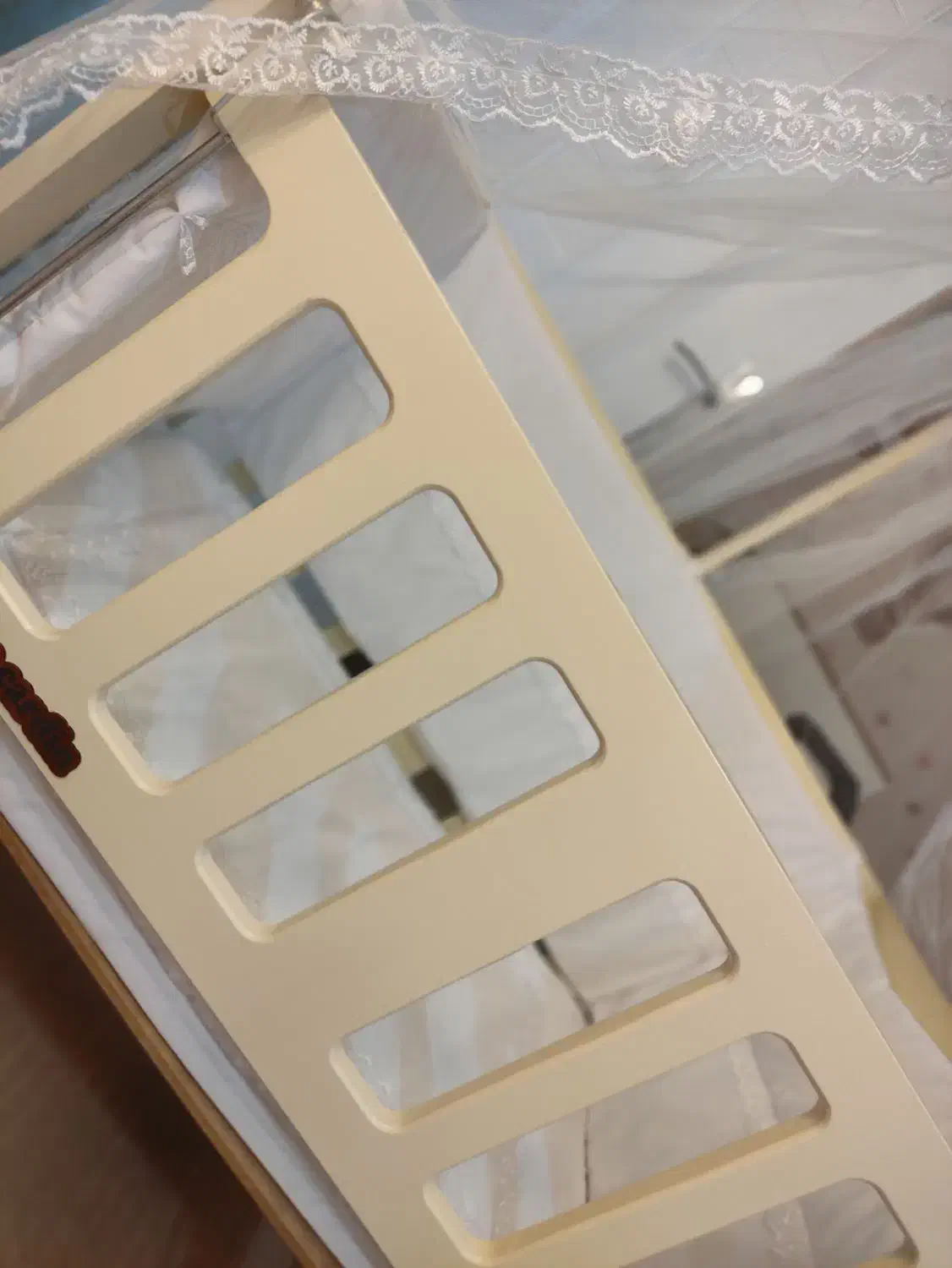 گهواره|تخت و سرویس خواب|کرمانشاه, |دیوار