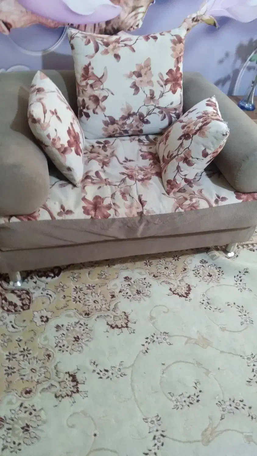 مبل راحتی ۷نفره|مبلمان خانگی و میز عسلی|گلبهار, شهر جدید گلبهار|دیوار