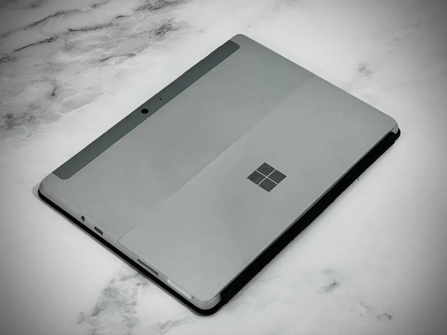 لپ تاپ surface pro Go 2 مشابه اکبندباتری بالای ۹۰٪|رایانه همراه|تهران, فلسطین (میدان انقلاب)|دیوار