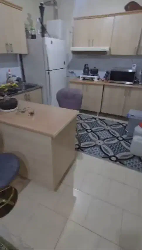 فاز صفر کیسون|اجارهٔ آپارتمان|پرند, فاز ۰|دیوار