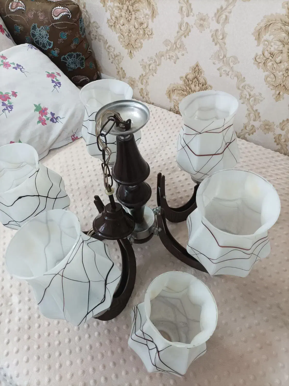 لوستر پنج شعله|لوستر و چراغ آویز|قم, انسجام|دیوار