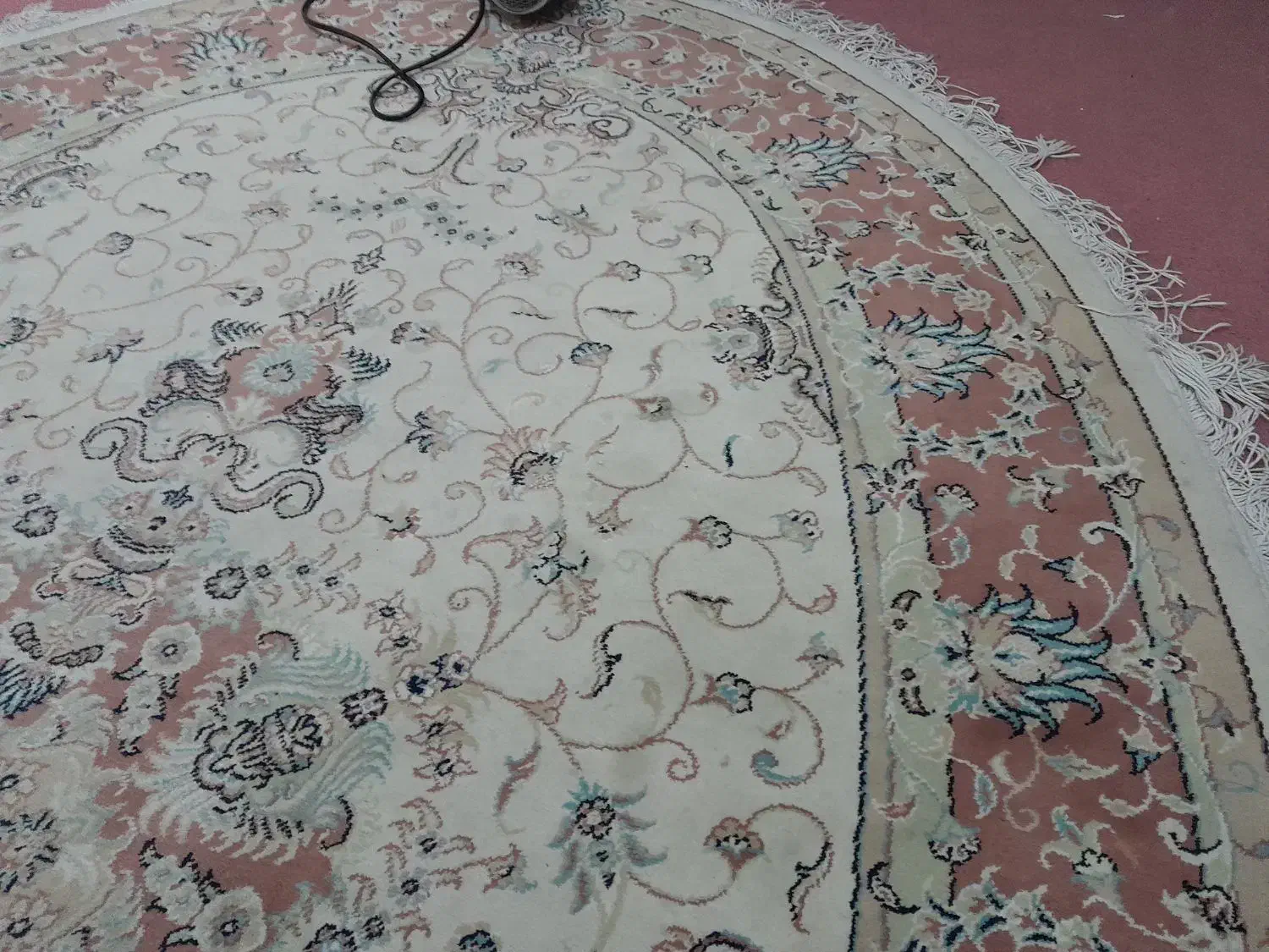 فرش بیضی بسیار زیبا|فرش|تهران, بلورسازی|دیوار