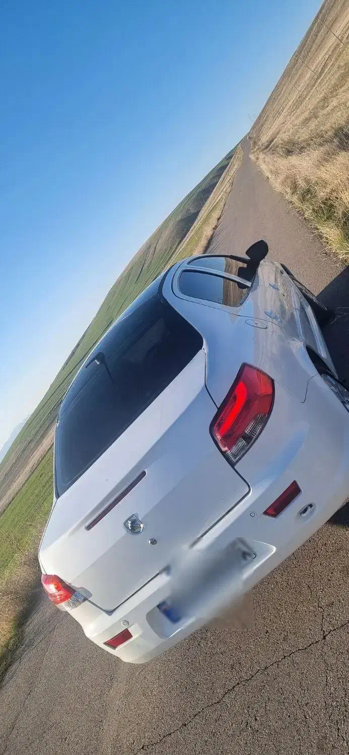 رانا پلاس سقف شیشه ۶ دنده ارتقا یافته|خودرو سواری و وانت|بستان آباد, |دیوار