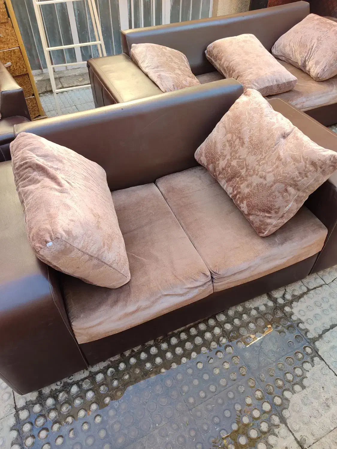 مبل۷نفره درحدنو جنس چرم|مبلمان خانگی و میز عسلی|کنگاور, |دیوار