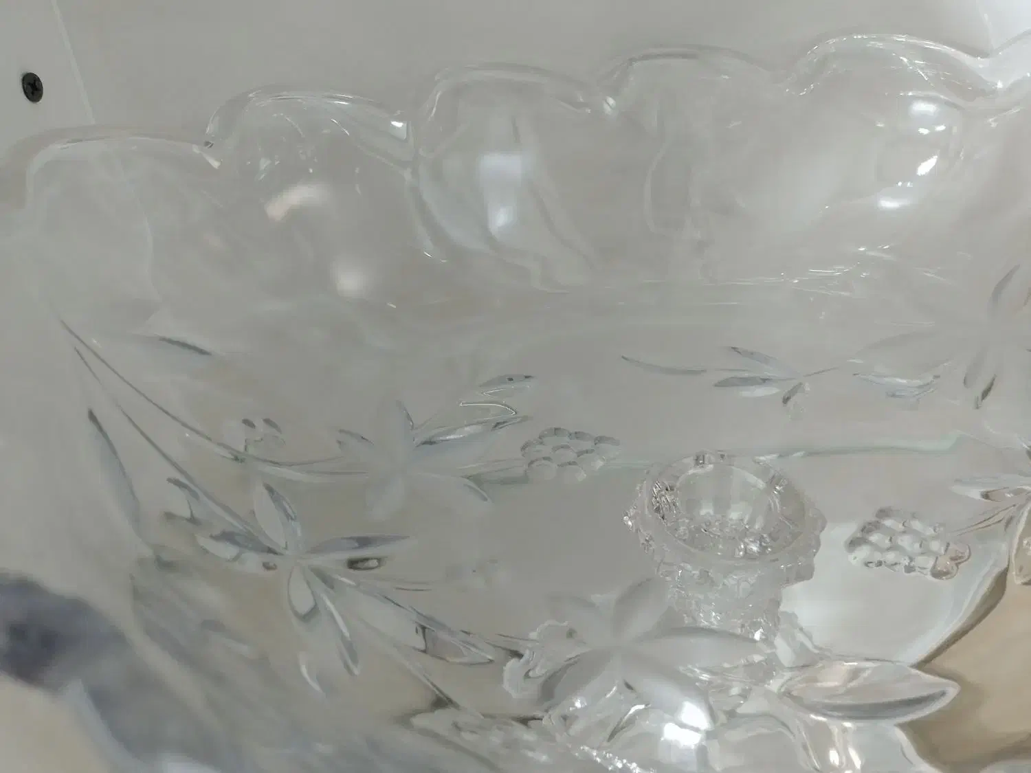 ظرف پایه دار بلور|ظروف سرو و پذیرایی|ری, دیلمان|دیوار