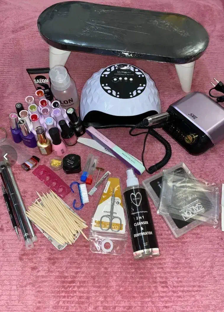 وسایل کاشت ناخن|آرایشی، بهداشتی، درمانی|رشت, باهنر|دیوار