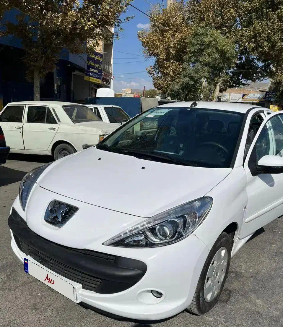 پژو ۲۰۷ دنده خشک .صفر کیلومتر مدل ۱۴۰۴|خودرو سواری و وانت|اراک, |دیوار