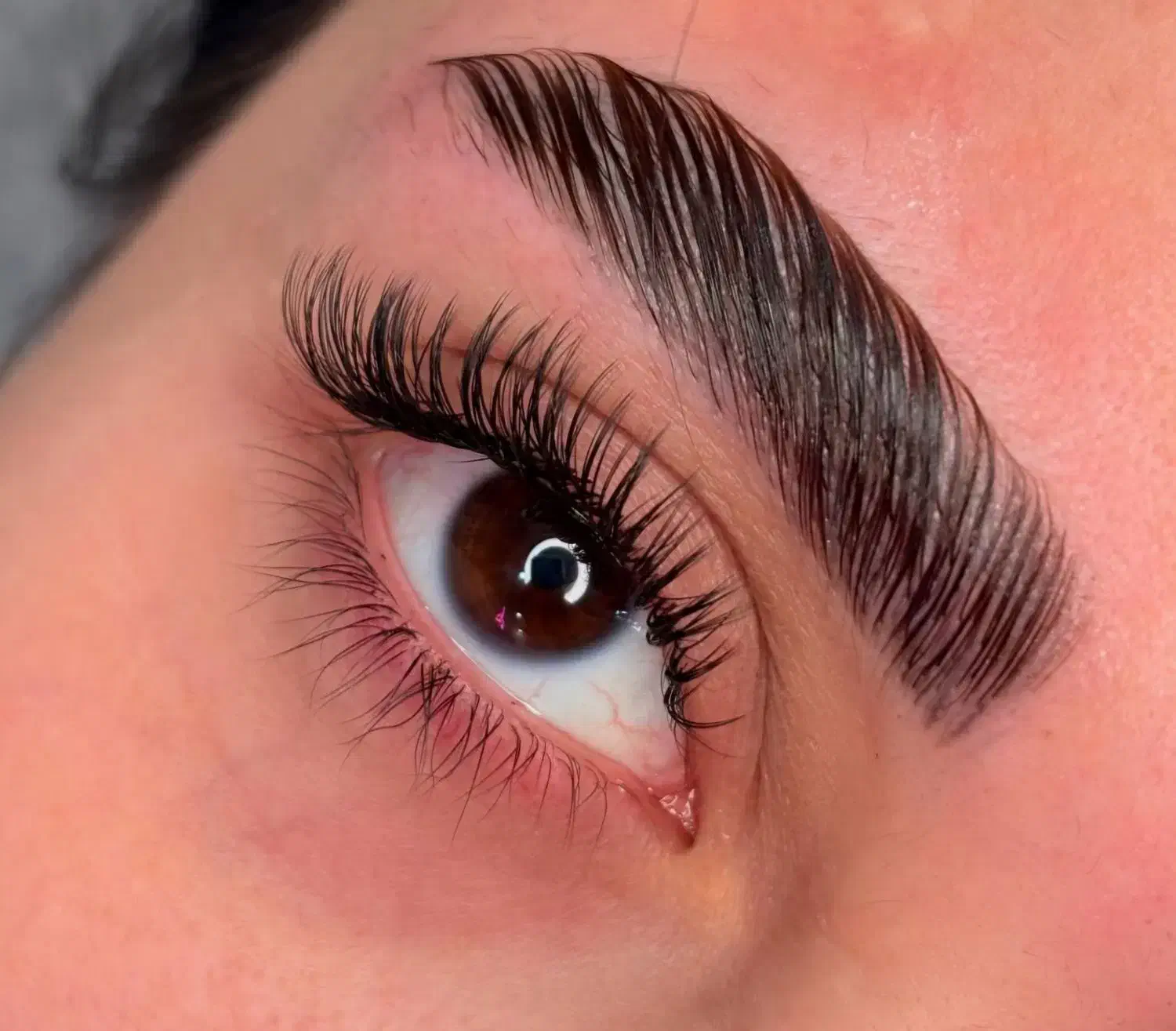 اکستنشن مژه و لیفت ابرو (تخفیف)|خدمات آرایشگری و زیبایی|کاشان, سه راه پرورشگاه|دیوار