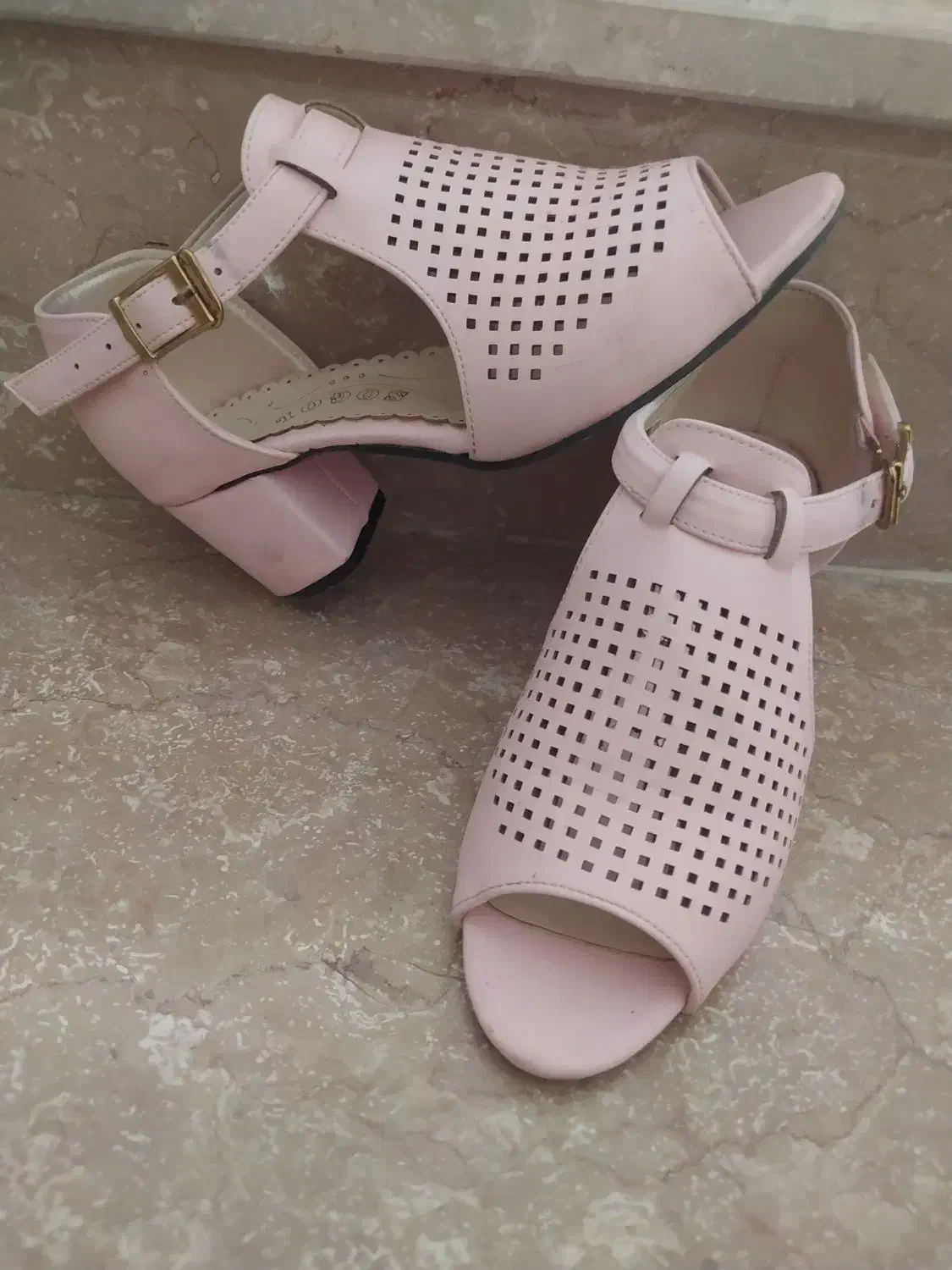 کفش مجلسی|کیف، کفش، کمربند|یاسوج, |دیوار