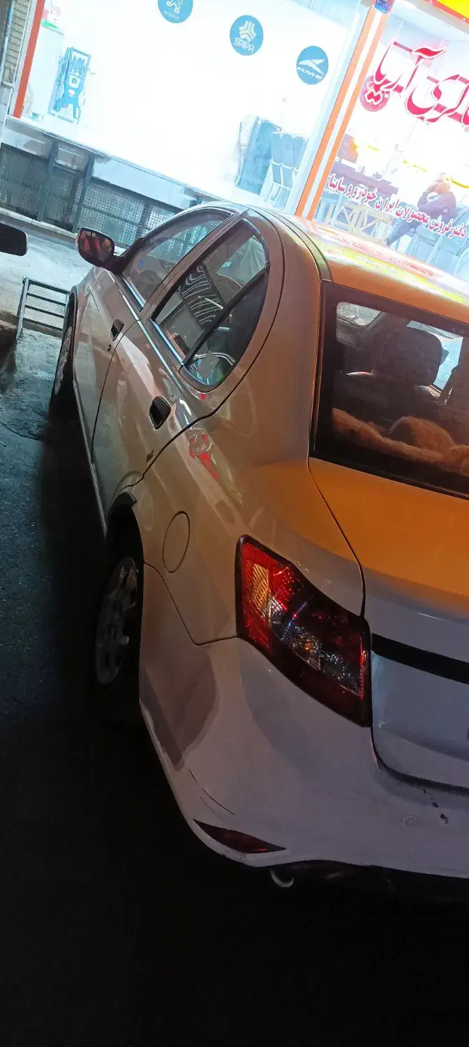 ساینا مدل ۴۰۰ بیرنگ درحد نقد اقساط|خودرو سواری و وانت|قم, شهرک توانیر|دیوار