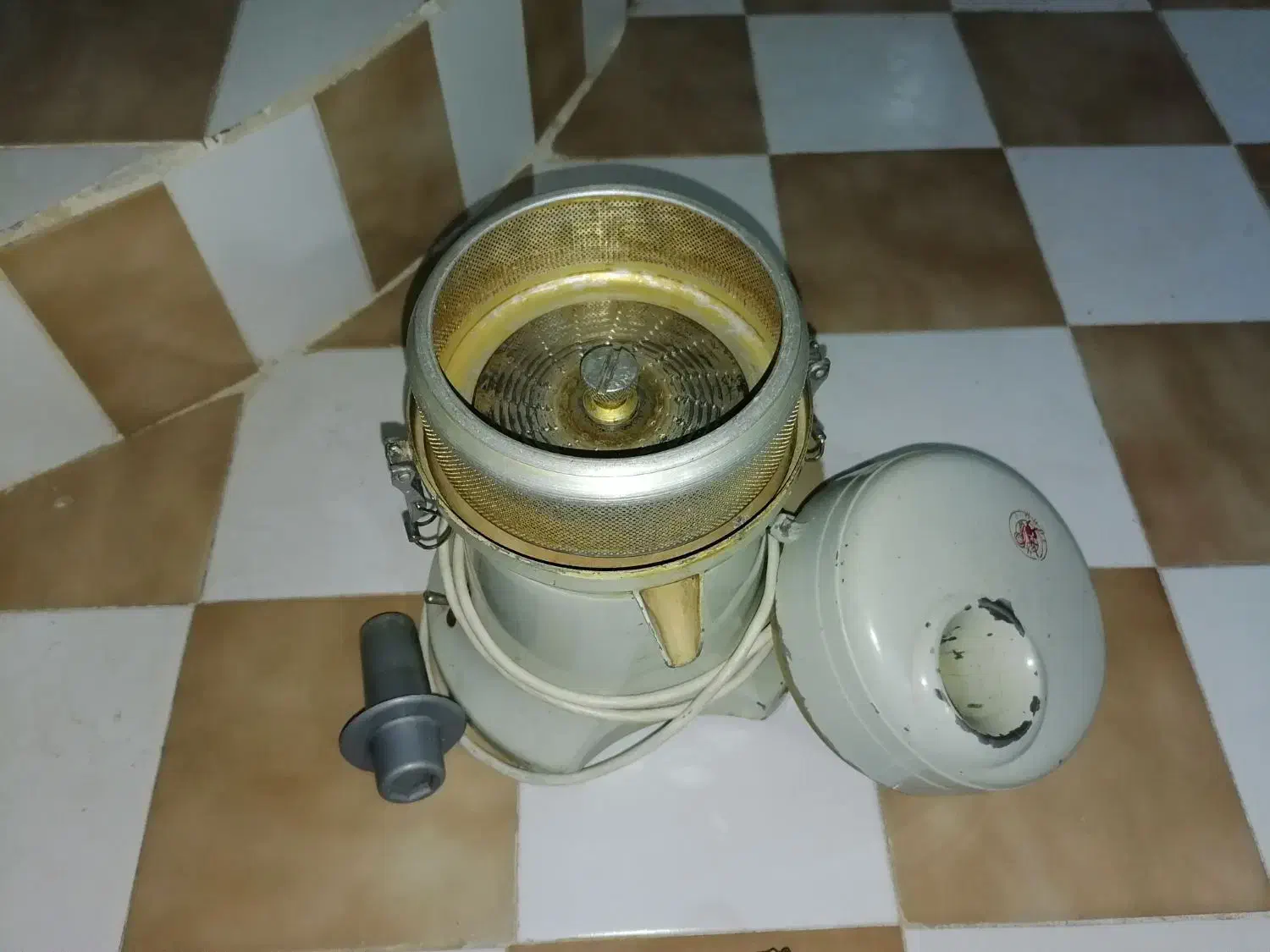 آبمیوه گیری قدیمی|آبمیوهگیر و آبمرکباتگیر|فراشبند, |دیوار